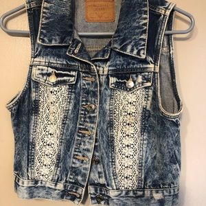 Women’s Denim Jacket